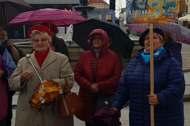 Koronka do Bożego Miłosierdzia na ulicach Białegostoku i okolic